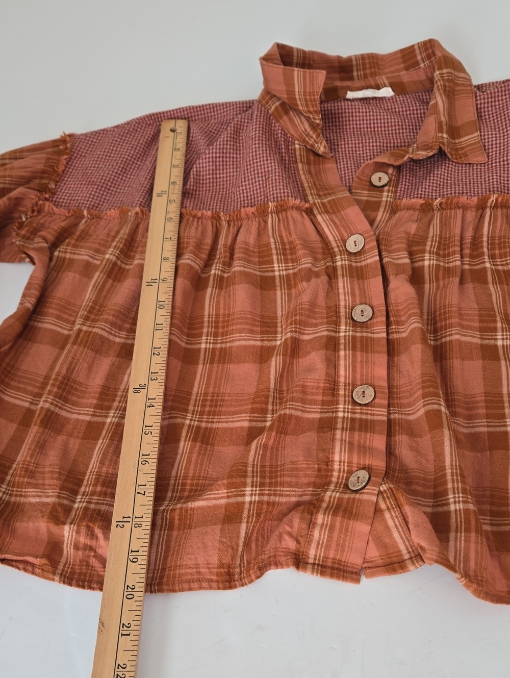 Promesa Cropped Button-Up Gingham Plaid Shirt size L - Picture 9 of 9